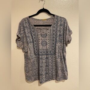 Style & Co Women’s Patterned top size large